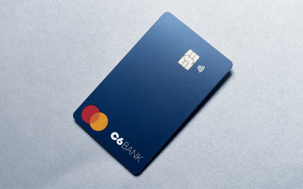 https://cms-assets-p.c6bank.com.br/uploads/cartao-do-c6-bank-na-cor-azul-escuro.png